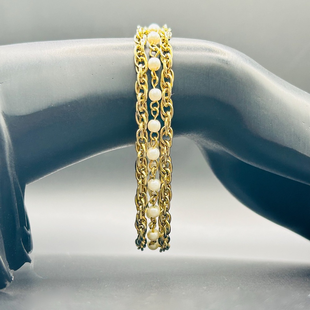 Vintage Triple Strand Pearl Bracelet • Mid-Century Gold Tone Chain Bracelet